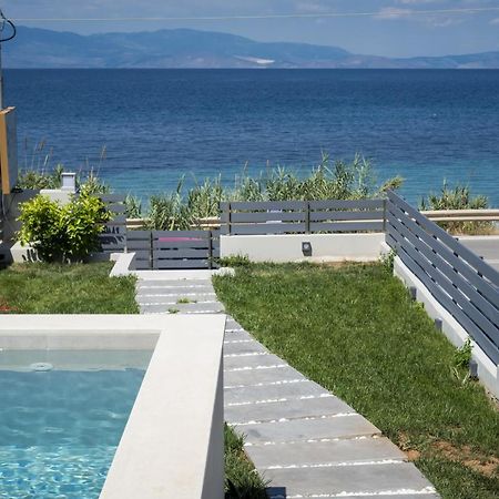Theros Suites Dhiminio Exterior photo