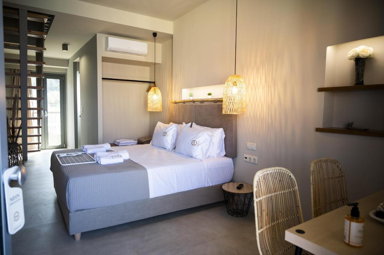 Theros Suites Dhiminio Exterior photo